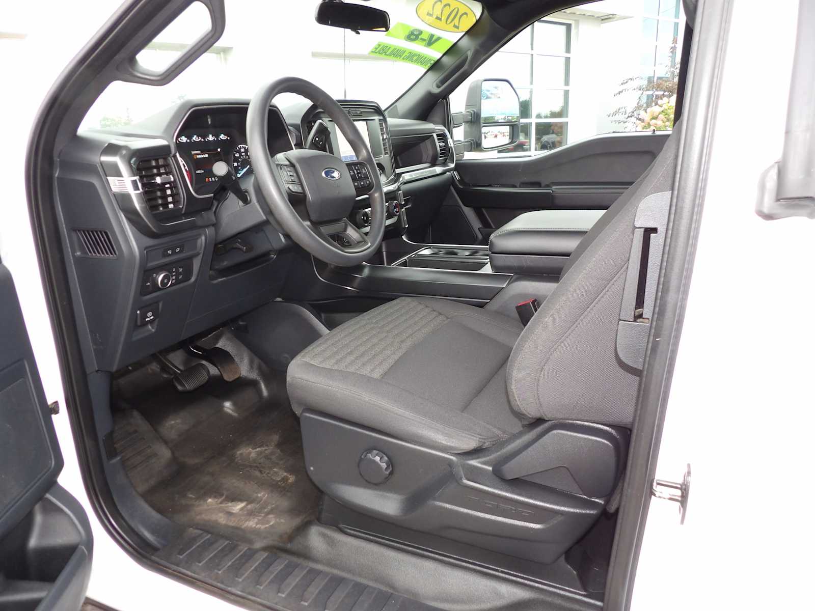 2022 Ford F-150 XL photo 9