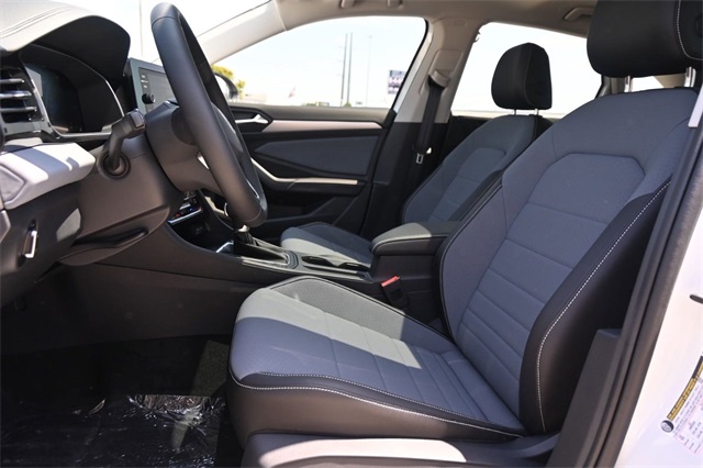 2025 Volkswagen Jetta 1.5T SE photo 21