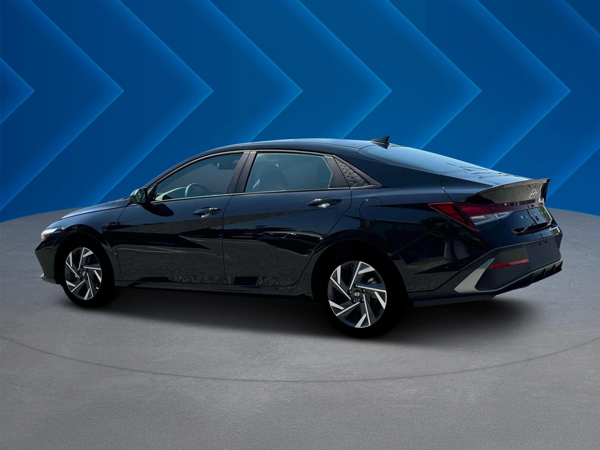 2025 Hyundai Elantra SEL Sport photo 4
