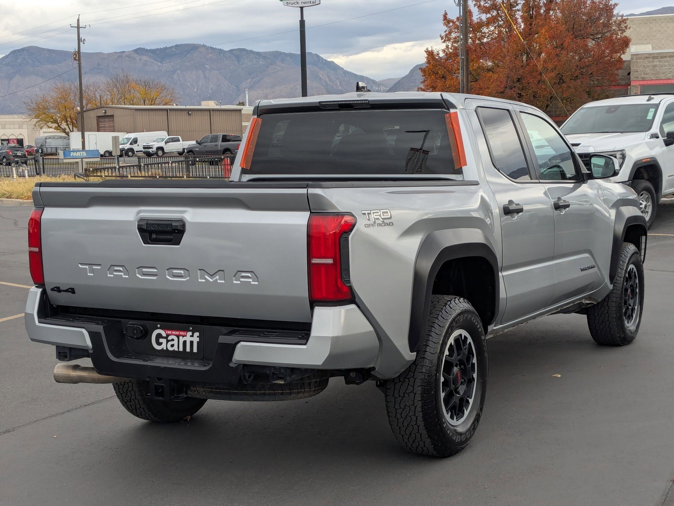 2024 Toyota Tacoma TRD photo 3