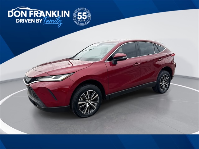 2023 Toyota Venza LE's photo