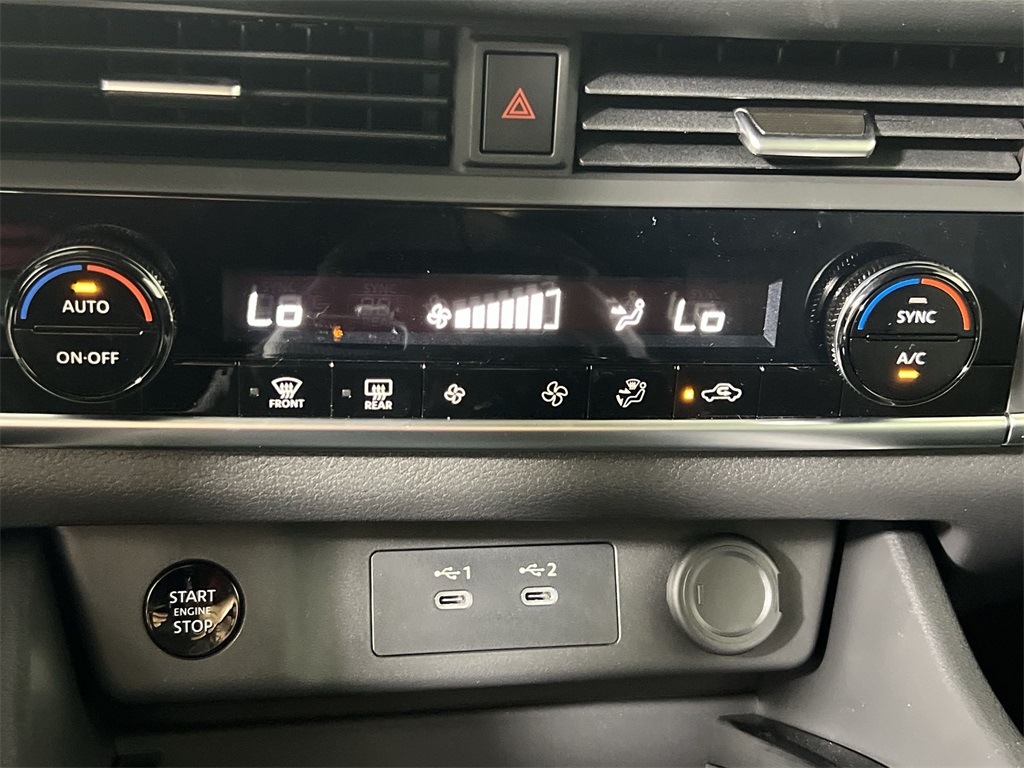 2026 Nissan Rogue SV photo 13
