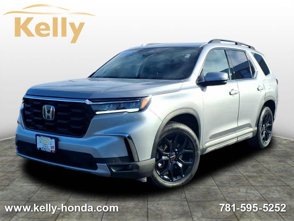 2024 Honda Pilot Touring's photo