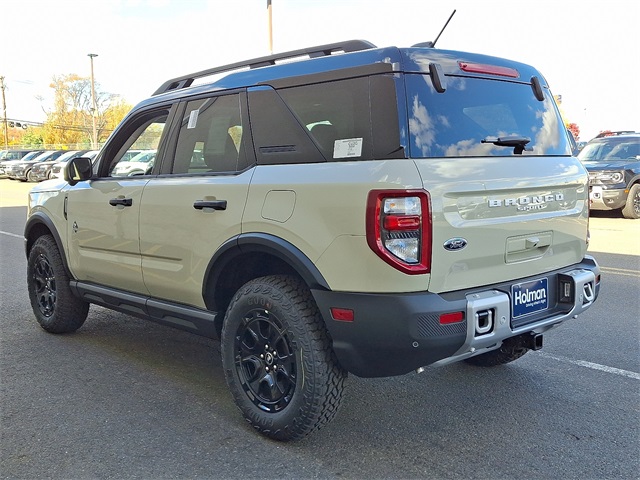 2025 Ford Bronco Sport Outer Banks photo 3