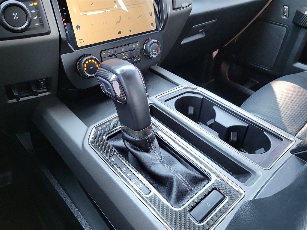 2020 Ford F-150 Raptor photo 25