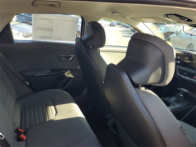 2025 Kia K4 EX photo 26