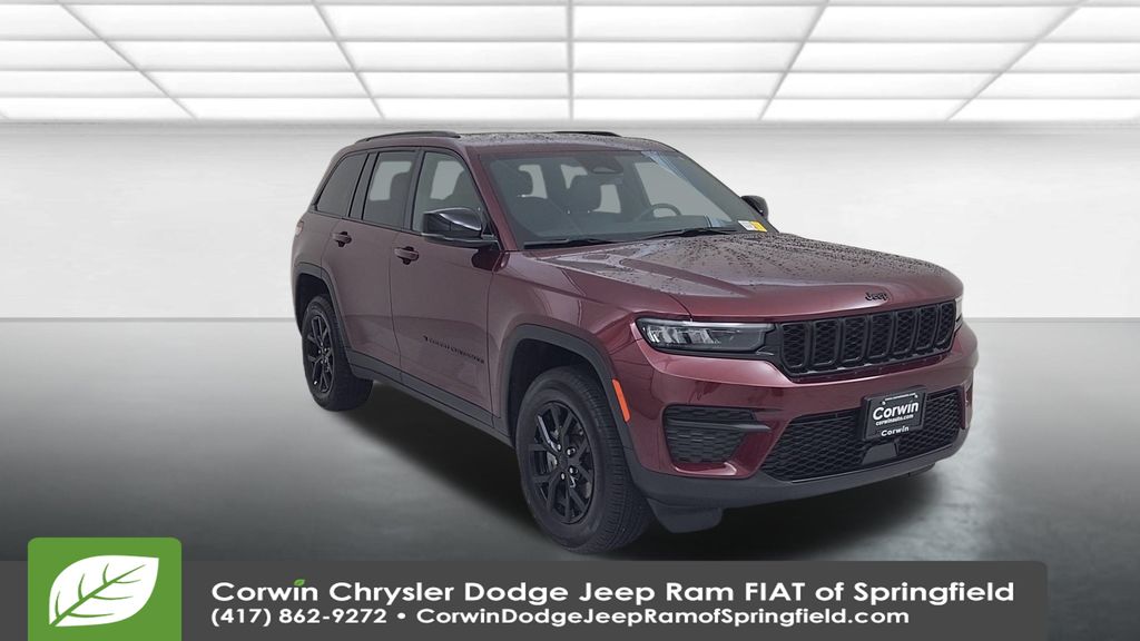 2025 Jeep Grand Cherokee Altitude photo 2