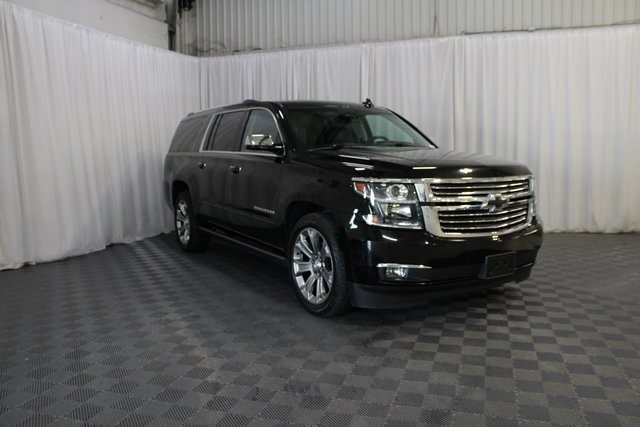2017 Chevrolet Suburban Premier photo 29