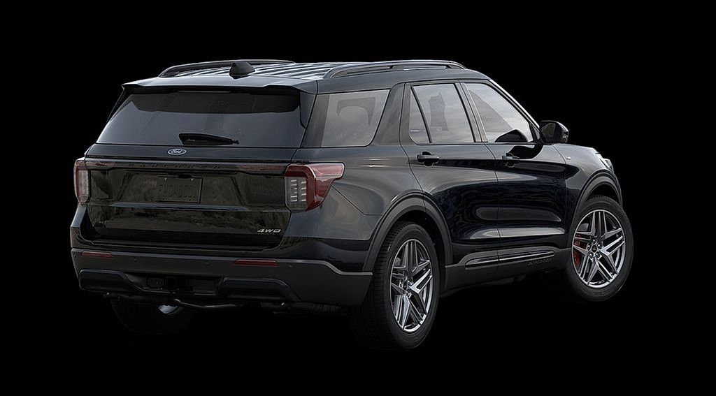 2025 Ford Explorer ST-Line photo 3