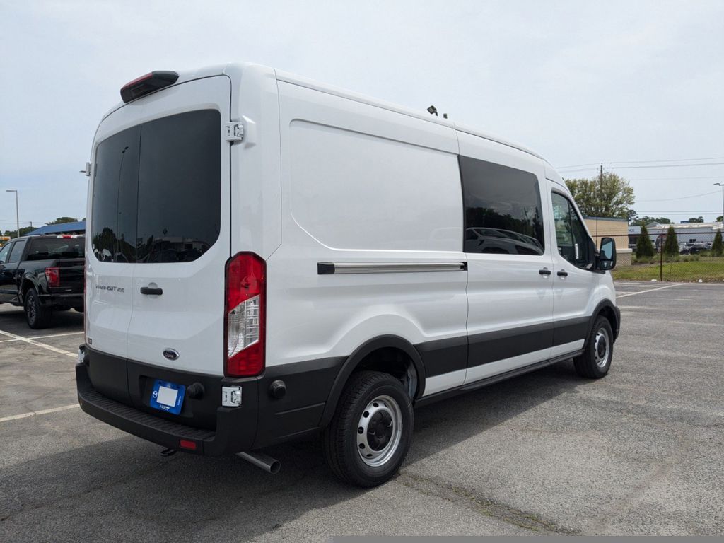 2025 Ford Transit photo 4