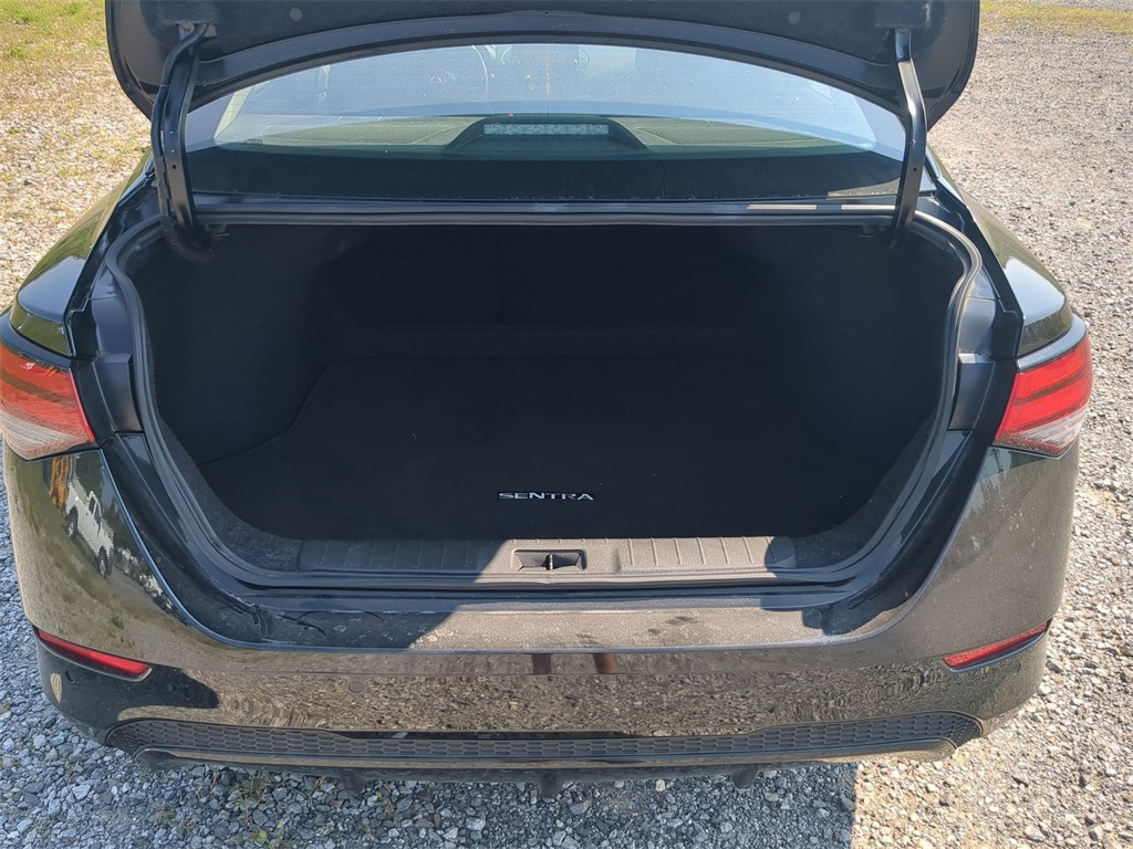 2021 Nissan Sentra S photo 8