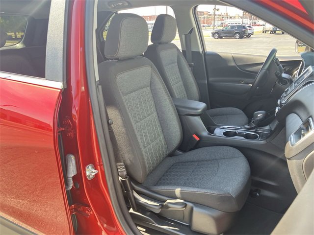 2024 Chevrolet Equinox LT photo 16
