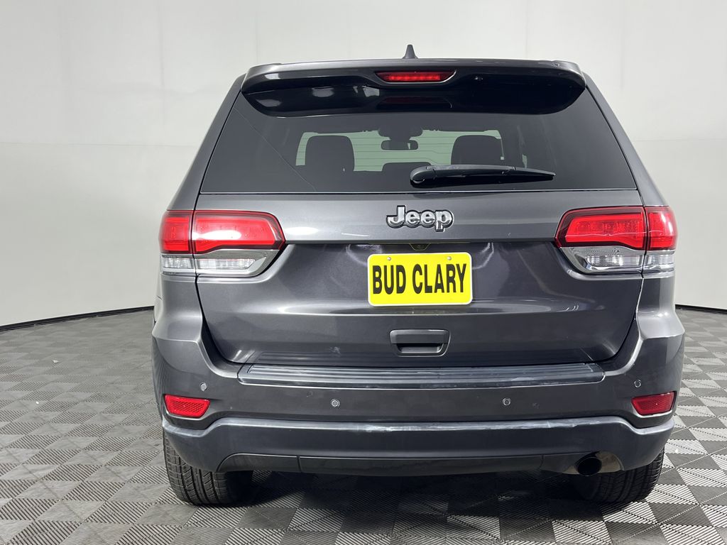 2021 Jeep Grand Cherokee Laredo E photo 4