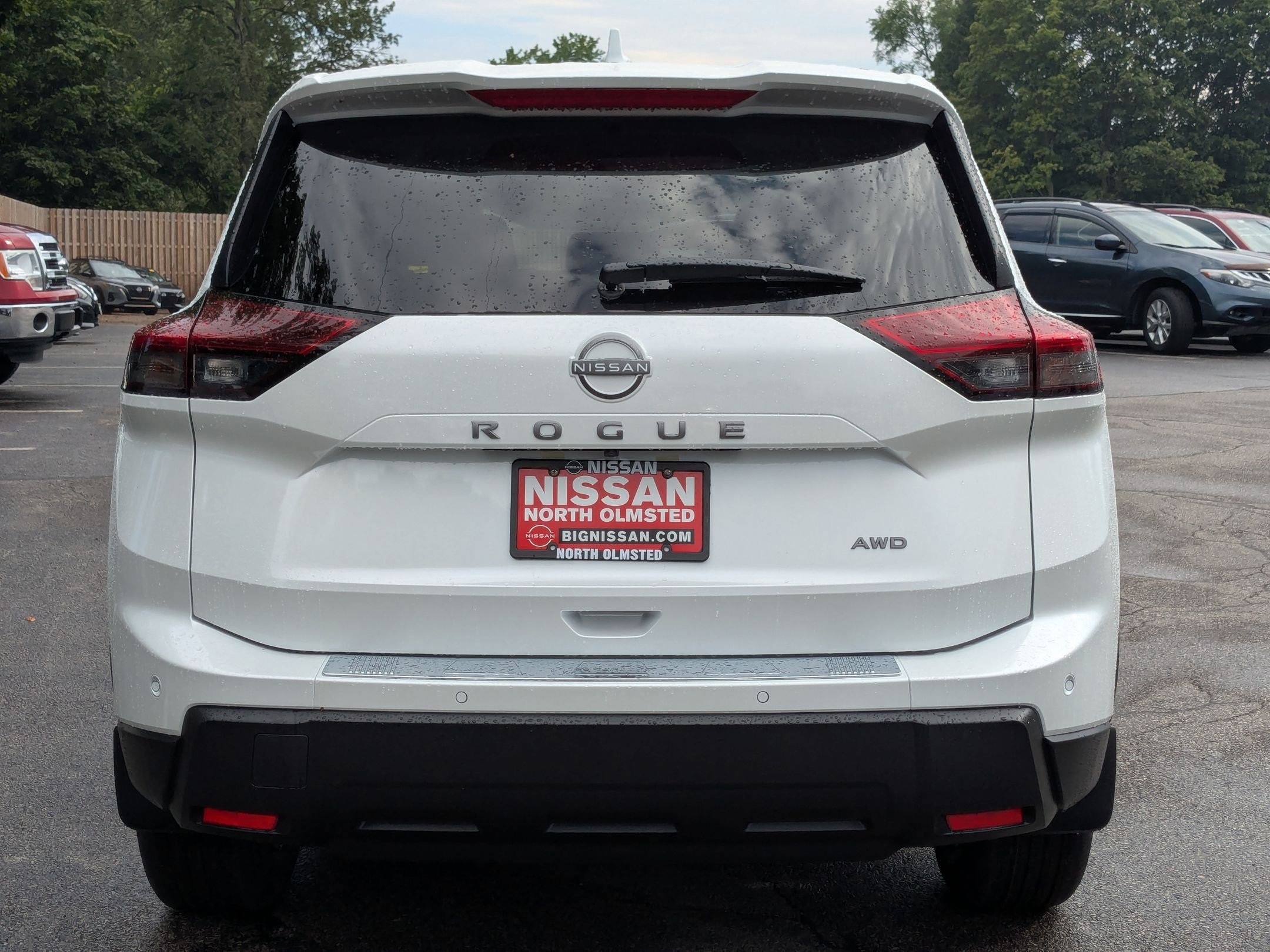 2025 Nissan Rogue SV photo 7