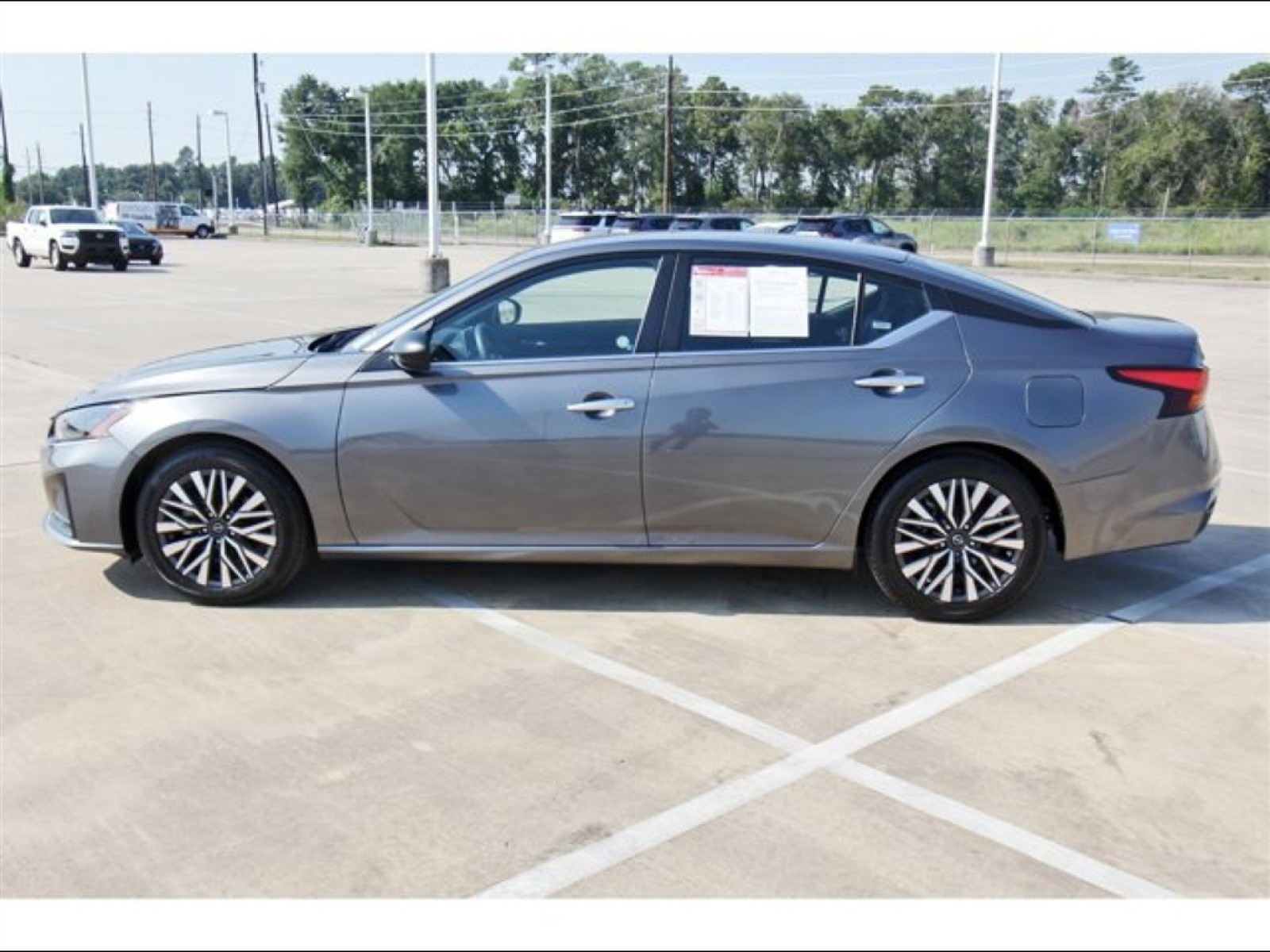 2024 Nissan Altima 2.5 SV - 2