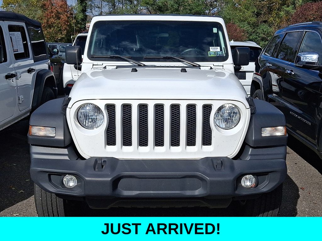 2022 Jeep Wrangler Sport S photo 2