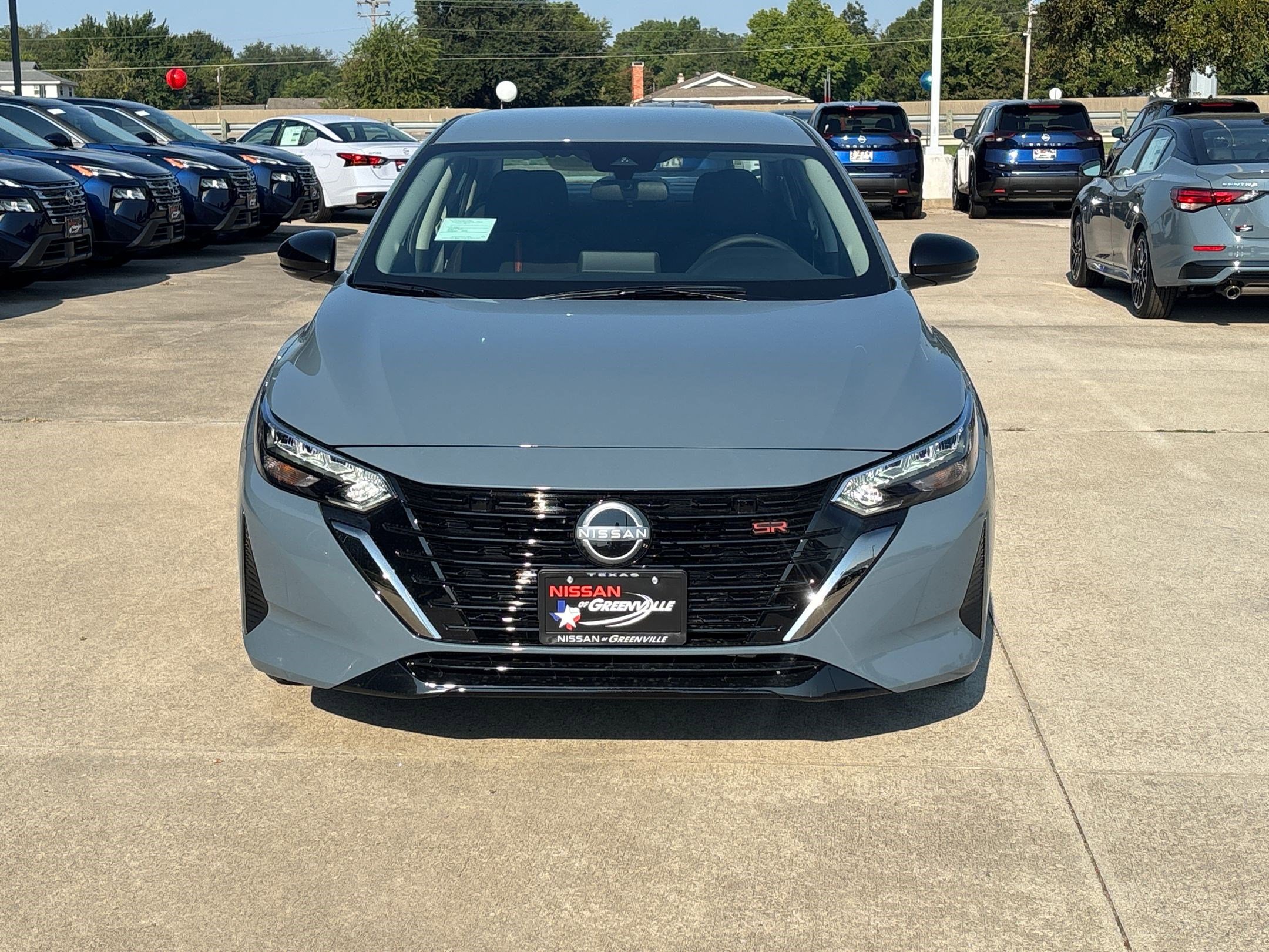 2025 Nissan Sentra SR photo 6