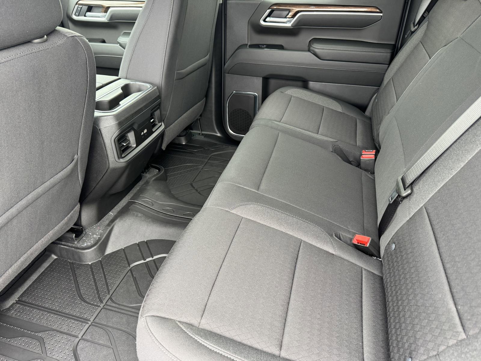 2025 Chevrolet Silverado 1500 RST photo 14