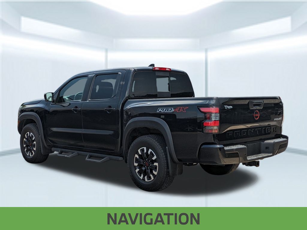 2023 Nissan Frontier PRO-4X photo 3