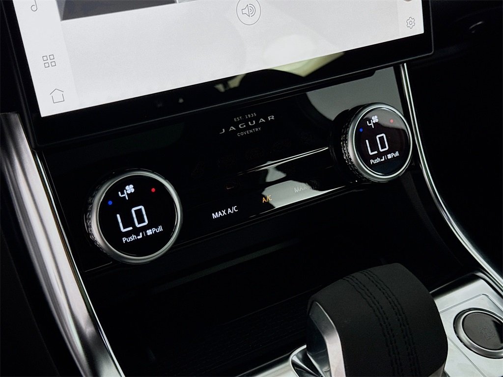 New 2024 White Jaguar R-Dynamic SE image 16