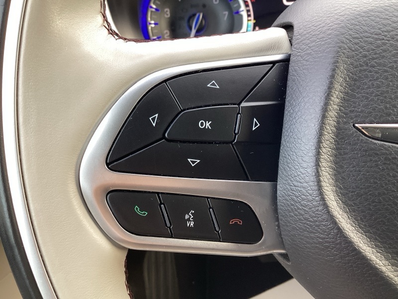2018 Chrysler Pacifica Limited photo 26
