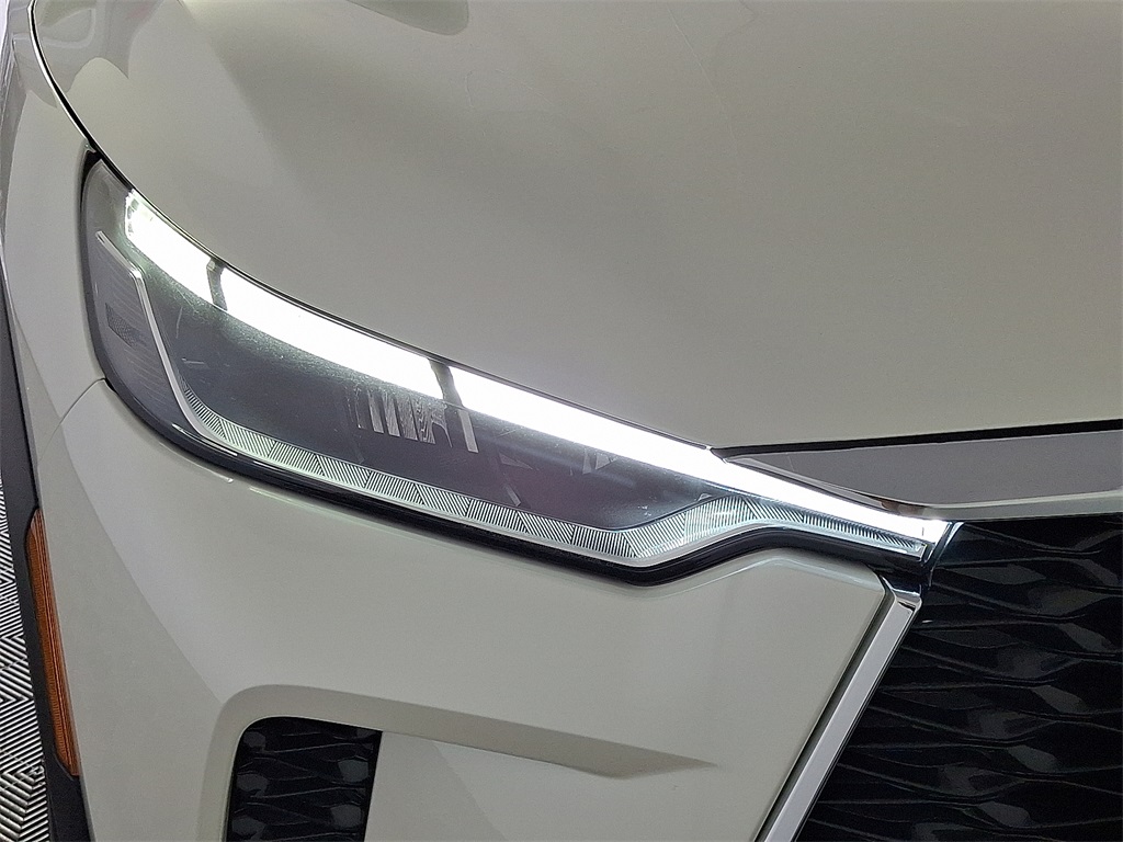 2025 Infiniti QX60 Luxe photo 9
