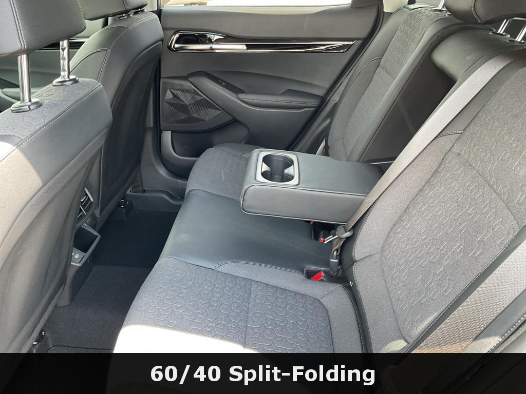 2024 Kia Seltos S photo 17