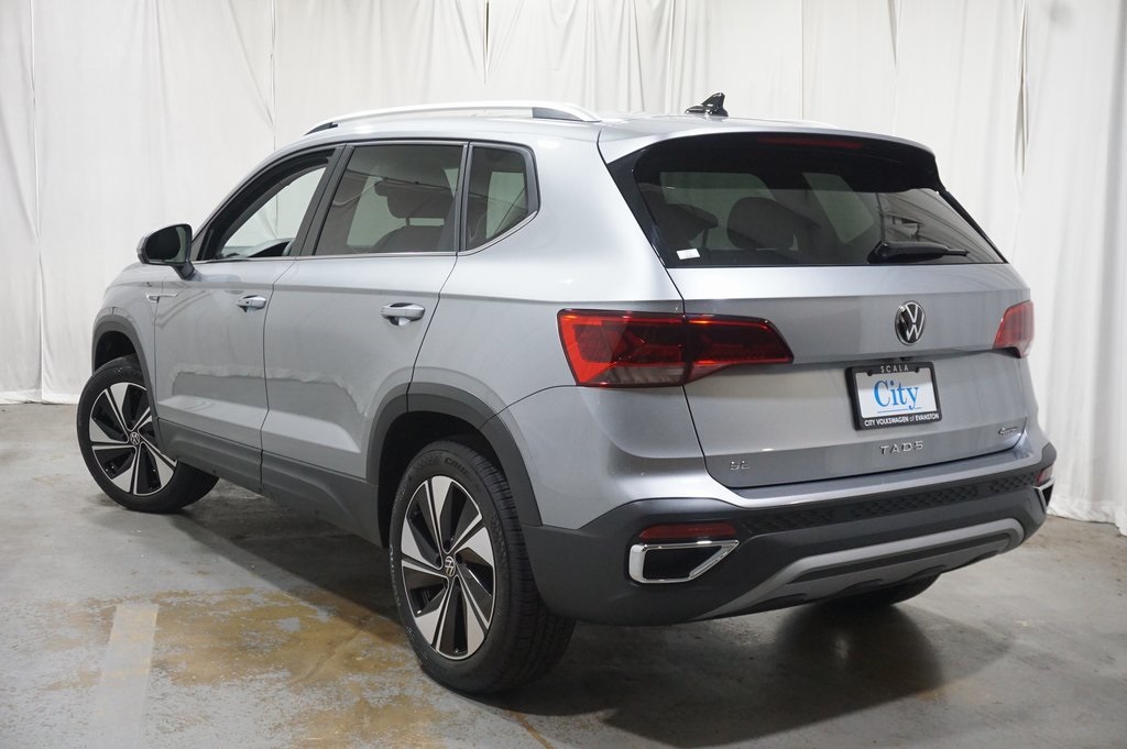 2024 Volkswagen Taos SE photo 6