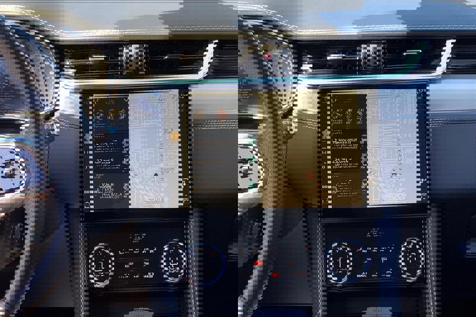 2023 Jaguar F-PACE P400 R-Dynamic S photo 5