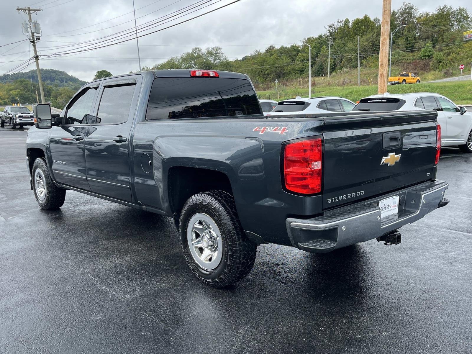 2017 Chevrolet Silverado 1500 LT photo 5