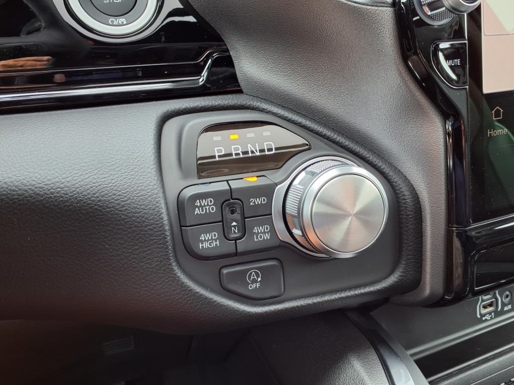 2026 Ram 1500 Laramie photo 18