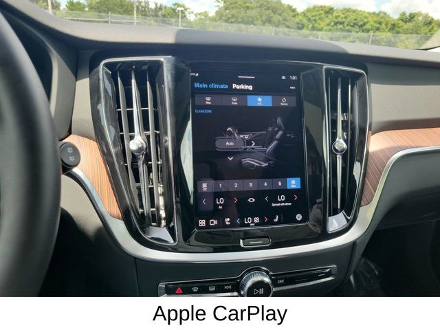 2025 Volvo V60 Cross Country B5 Plus photo 20