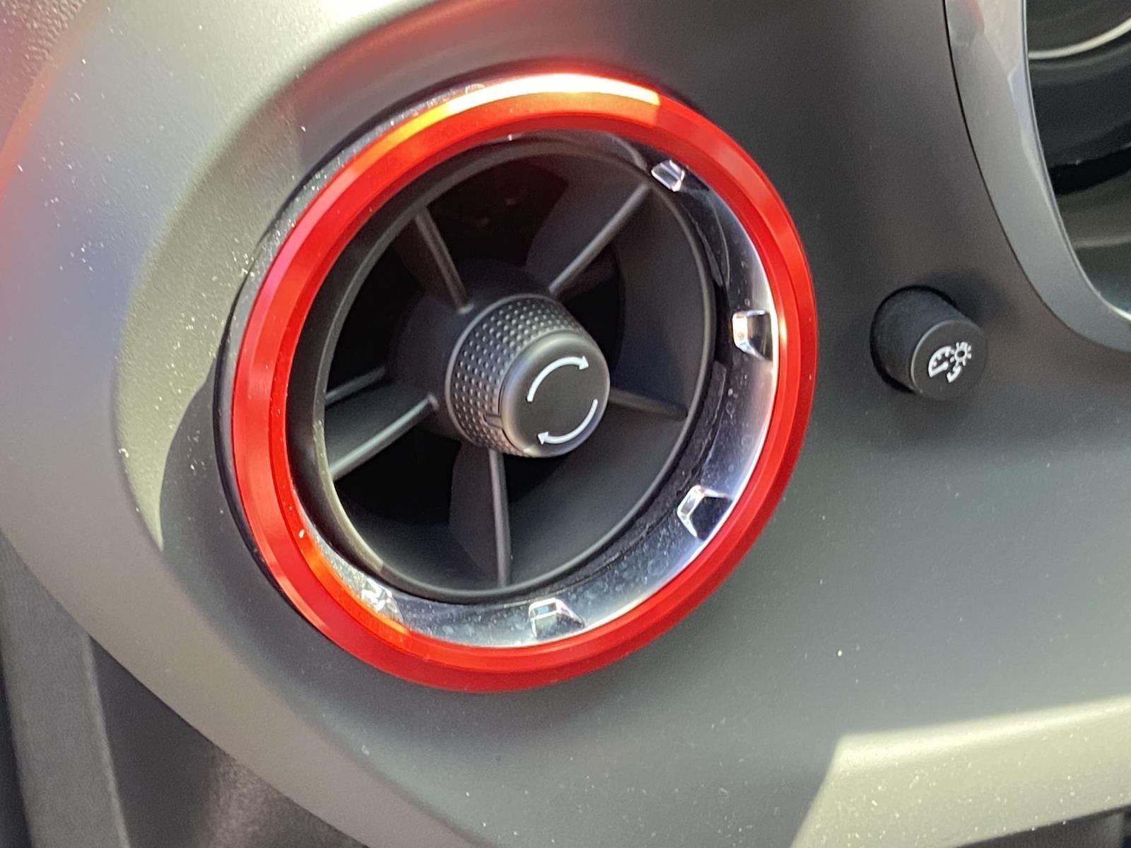 2021 Chevrolet Camaro 1LT photo 8