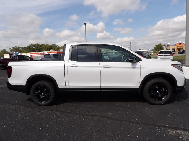 2026 Honda Ridgeline Black Edition photo 8