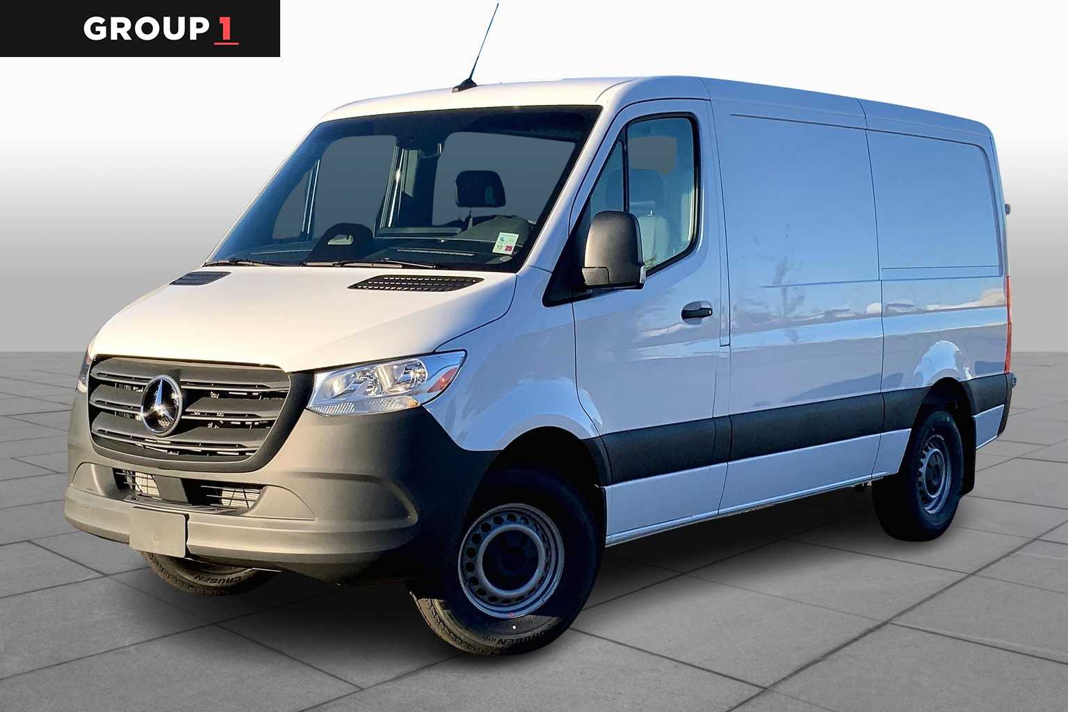 2025 Mercedes-Benz Sprinter Cargo Van Base's photo