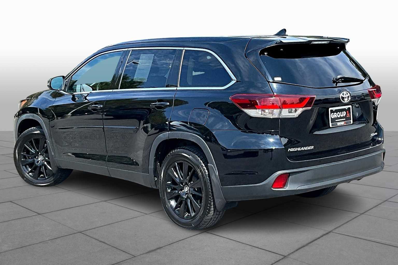 2019 Toyota Highlander SE photo 10