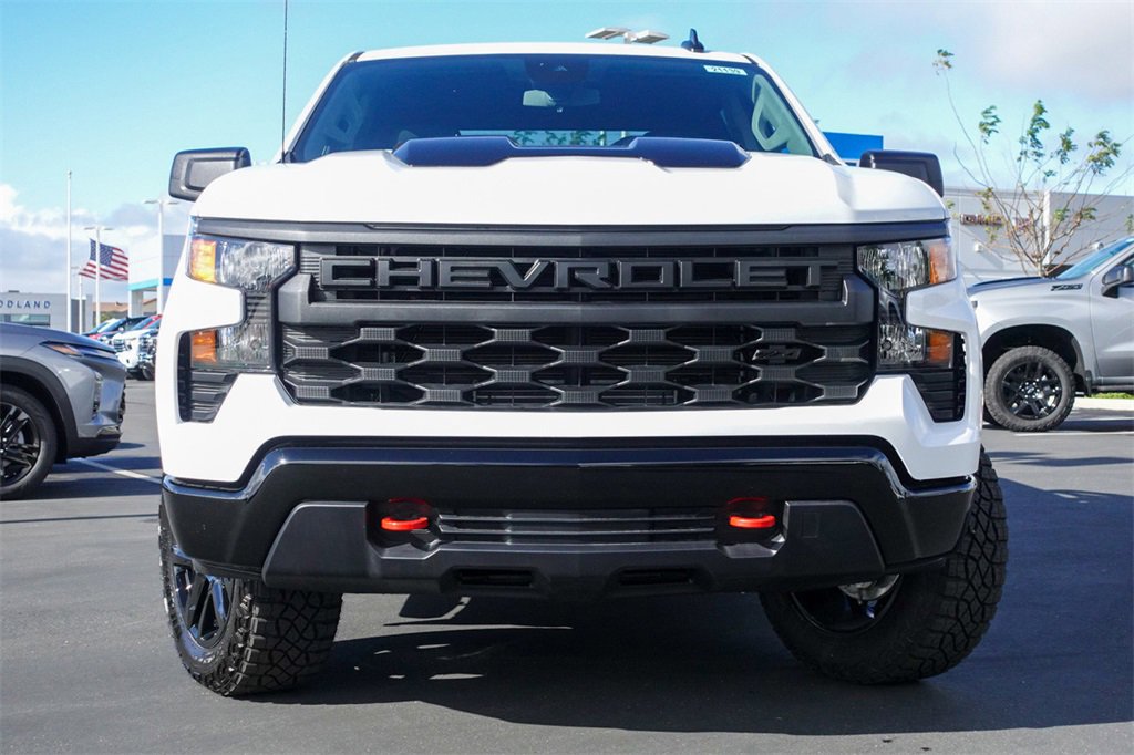 2026 Chevrolet Silverado 1500 Custom Trail Boss photo 3