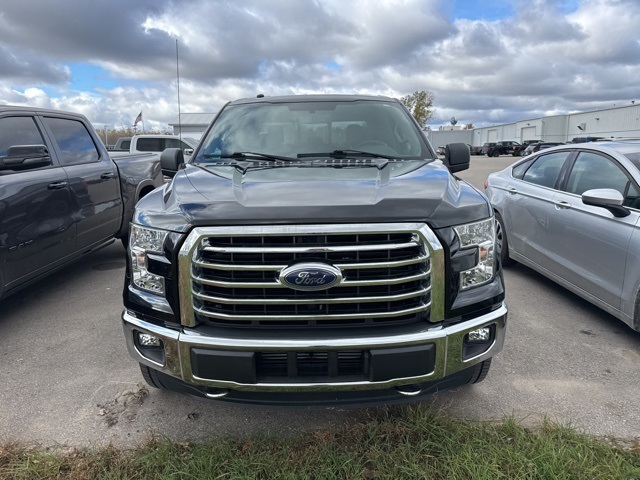 2016 Ford F-150 XLT photo 2