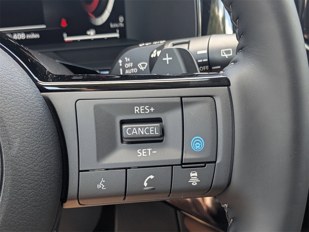 2025 Nissan Pathfinder Platinum photo 23