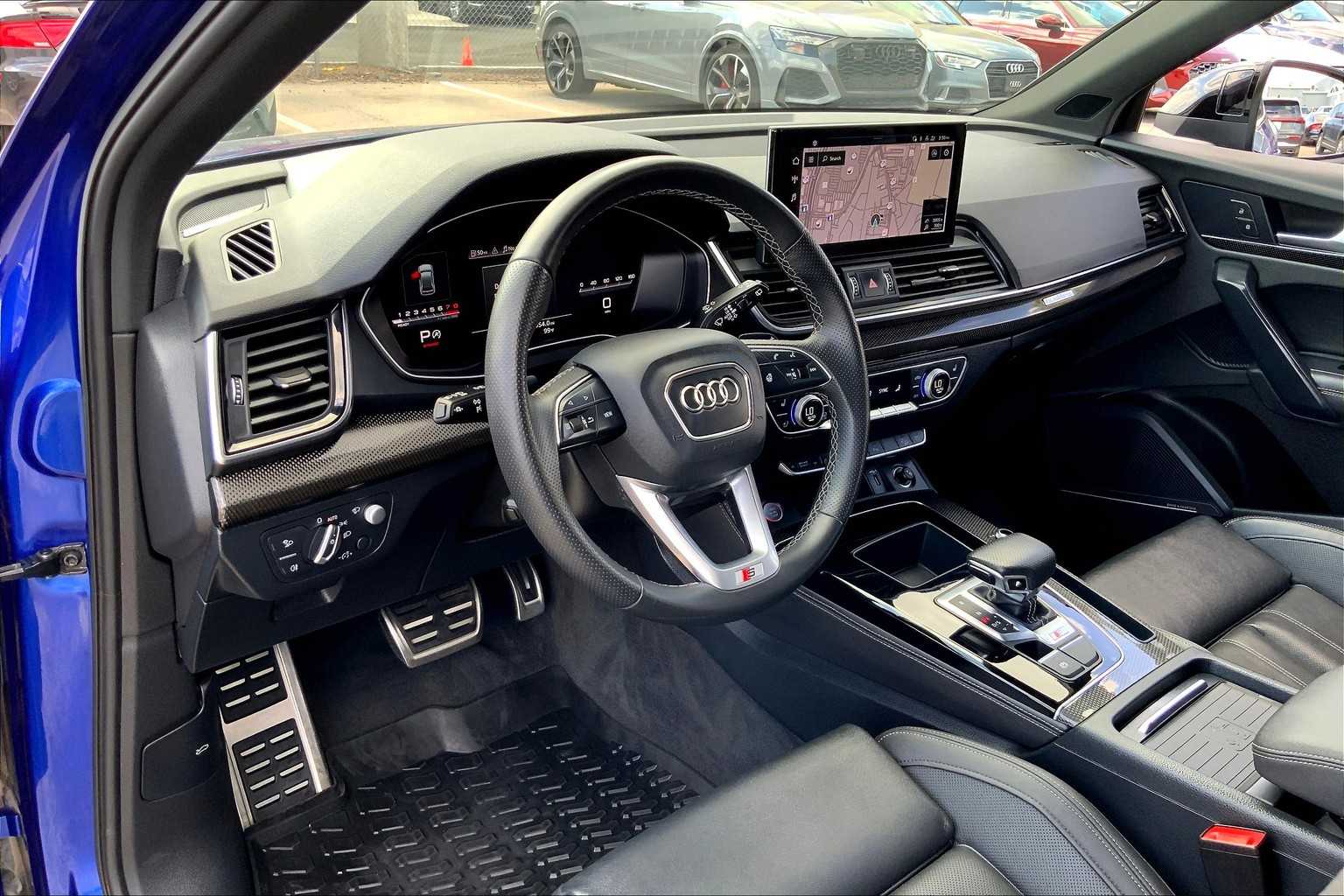 2023 Audi SQ5 Prestige photo 14