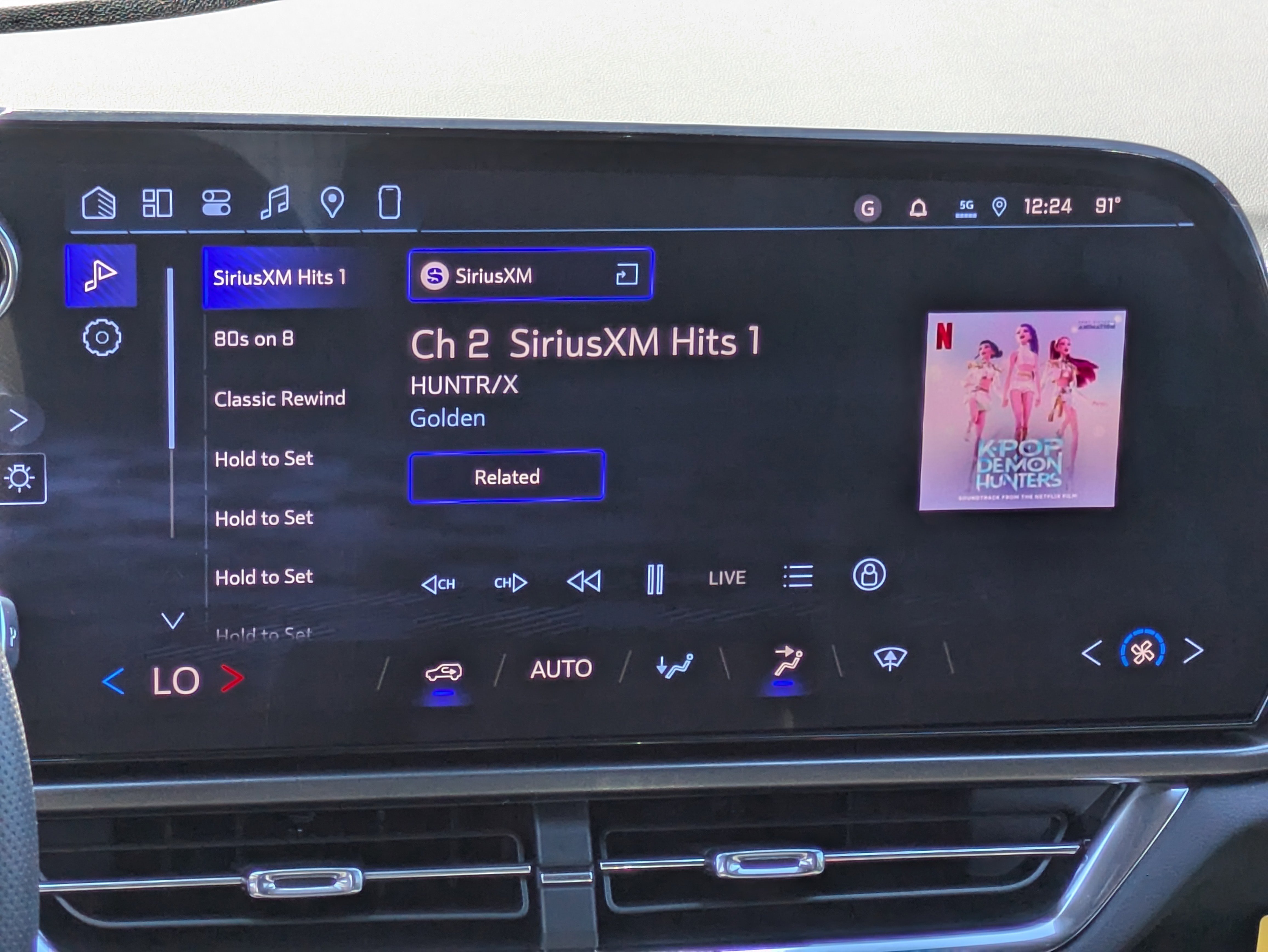 2026 Chevrolet Equinox EV 1LT photo 4