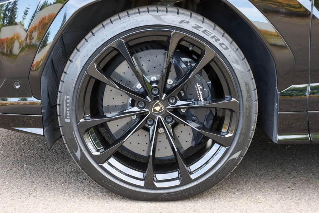 2021 Lamborghini Urus photo 51