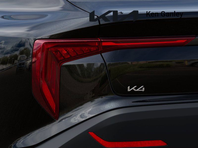 2025 Kia K4 LXS photo 11
