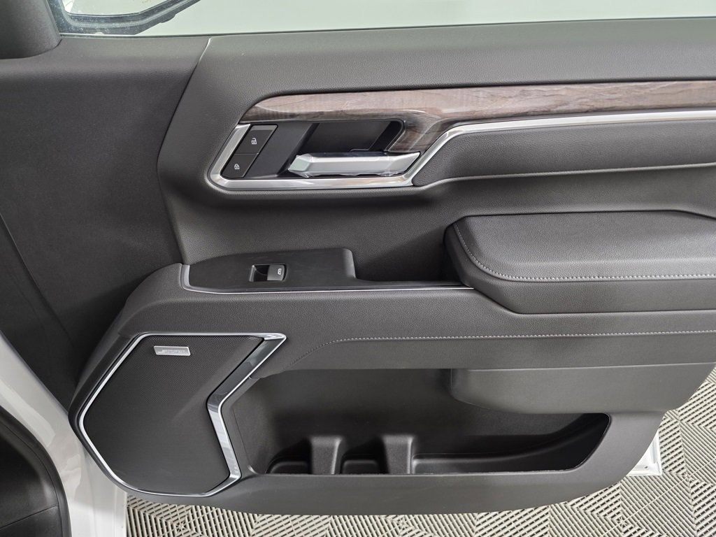 2025 Chevrolet Silverado 1500 LTZ photo 22
