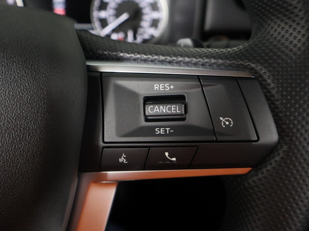 2025 Mitsubishi Outlander ES photo 38
