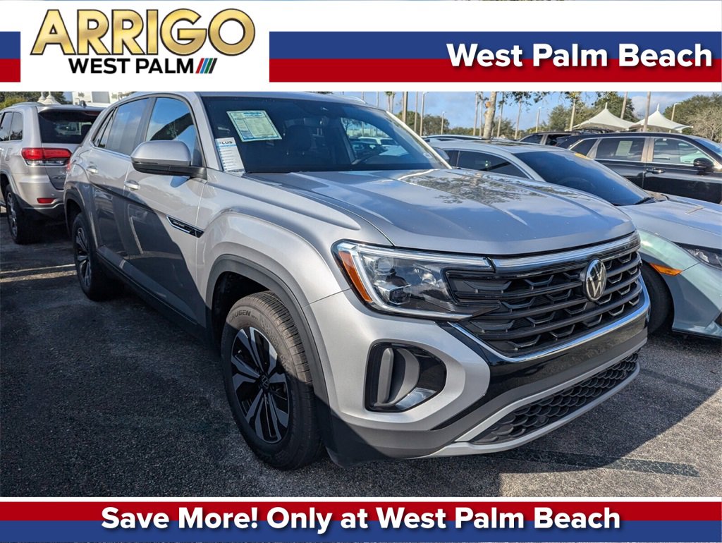 2025 Volkswagen Atlas Cross Sport SE's photo