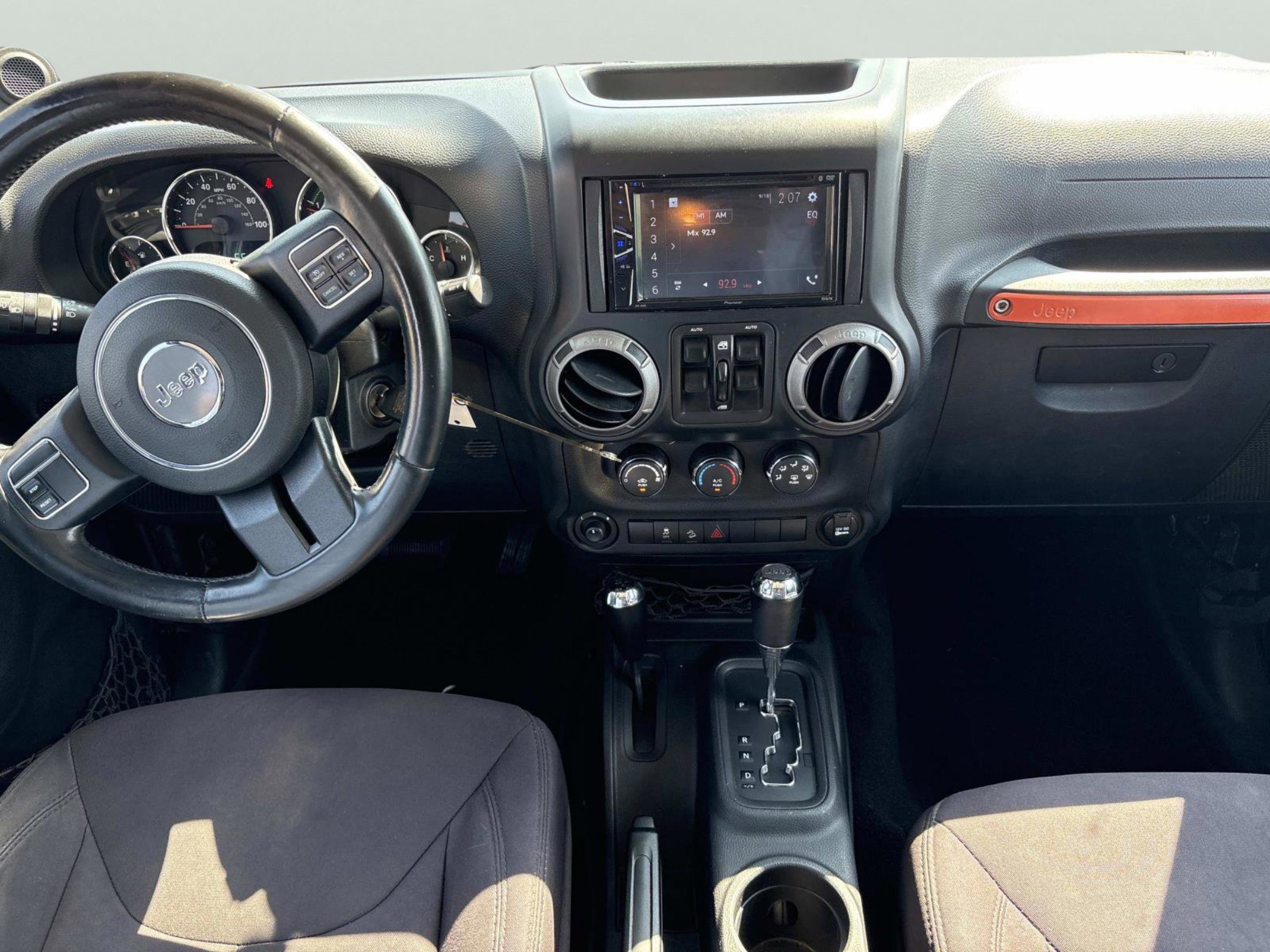 2013 Jeep Wrangler Unlimited Sport photo 15