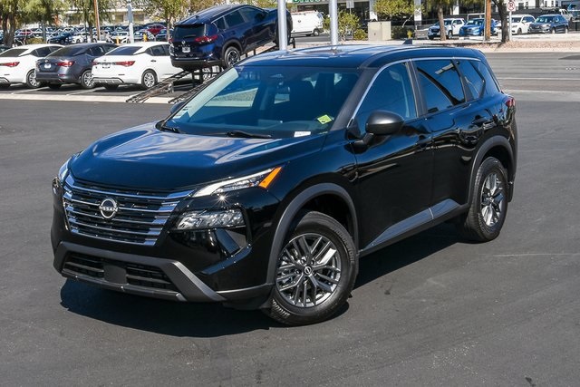 2026 Nissan Rogue S photo 4