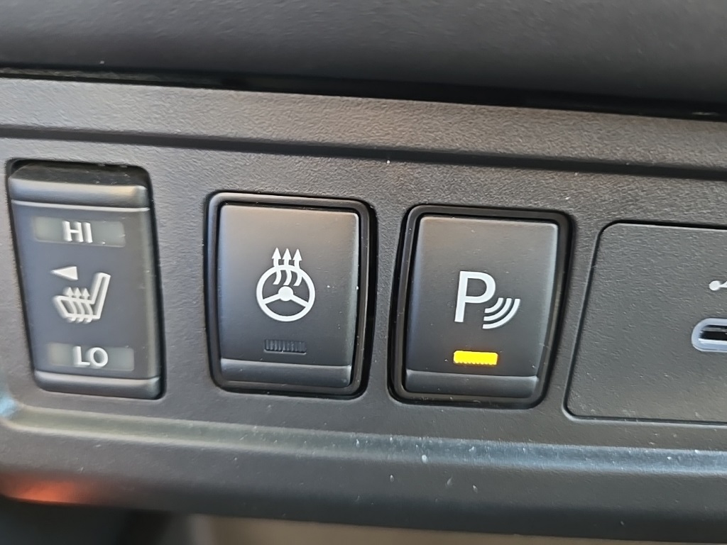 2025 Nissan Frontier PRO-4X photo 14