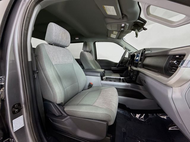 2024 Ford F-350 XLT photo 24